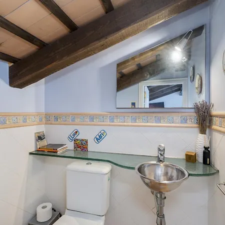 Duplex En El Barri Vell, *