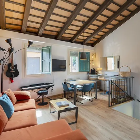 Duplex En El Barri Vell, *