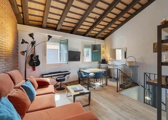 Duplex En El Barri Vell, *